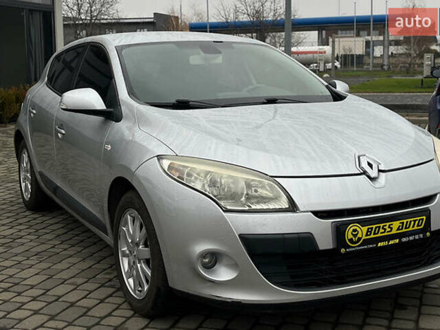 Серый Рено Меган, объемом двигателя 1.46 л и пробегом 260 тыс. км за 7200 $, фото 1 на Automoto.ua