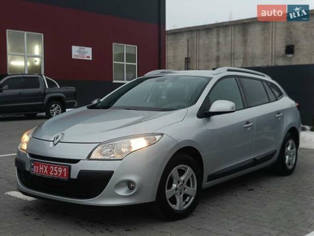 Сірий Рено Меган, об'ємом двигуна 1.6 л та пробігом 217 тис. км за 6700 $, фото 1 на Automoto.ua
