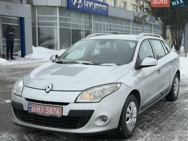 Сірий Рено Меган, об'ємом двигуна 1.6 л та пробігом 250 тис. км за 6300 $, фото 1 на Automoto.ua