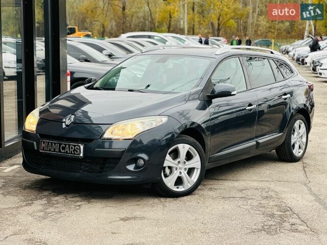 Сірий Рено Меган, об'ємом двигуна 1.9 л та пробігом 228 тис. км за 7999 $, фото 1 на Automoto.ua