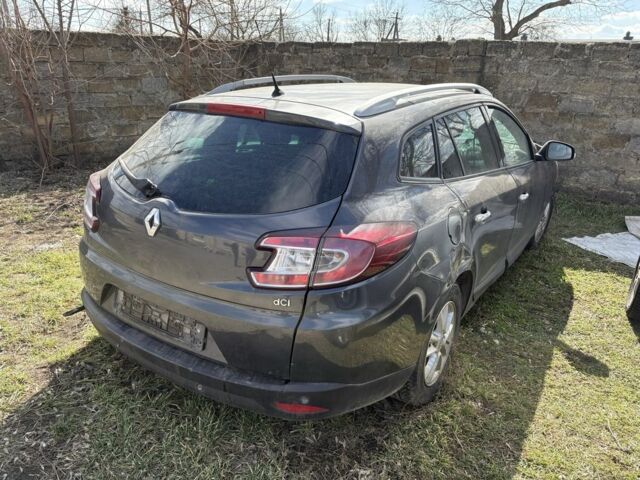 Серый Рено Меган, объемом двигателя 0 л и пробегом 280 тыс. км за 2100 $, фото 1 на Automoto.ua