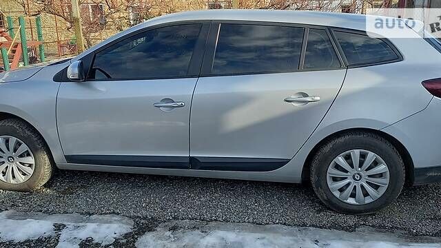 Сірий Рено Меган, об'ємом двигуна 1.46 л та пробігом 259 тис. км за 6700 $, фото 1 на Automoto.ua