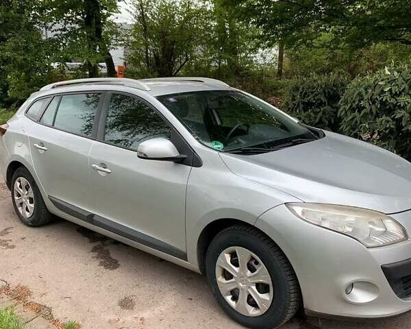 Серый Рено Меган, объемом двигателя 1.46 л и пробегом 254 тыс. км за 7499 $, фото 1 на Automoto.ua