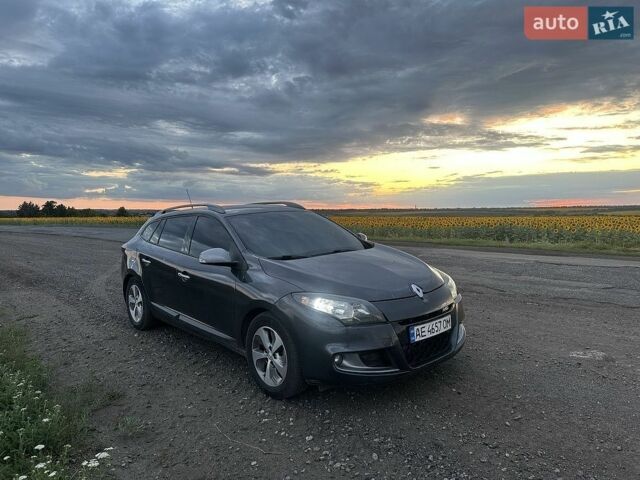 Сірий Рено Меган, об'ємом двигуна 1.5 л та пробігом 307 тис. км за 8251 $, фото 1 на Automoto.ua