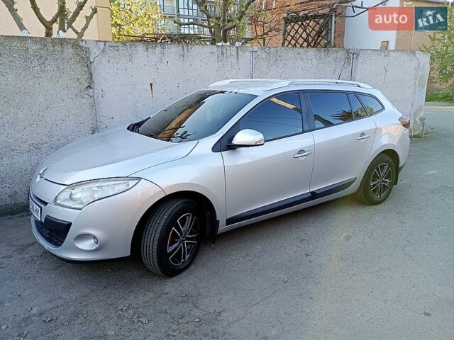 Серый Рено Меган, объемом двигателя 1.6 л и пробегом 242 тыс. км за 6400 $, фото 1 на Automoto.ua