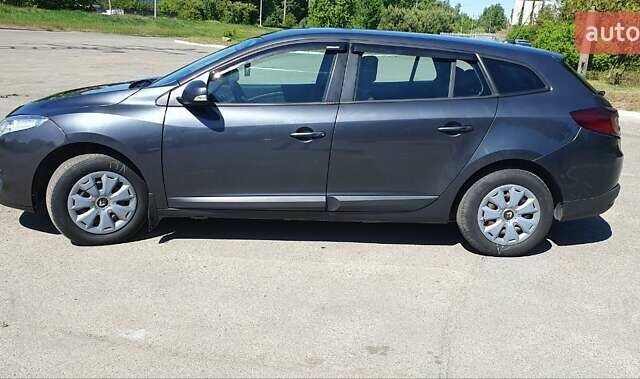 Сірий Рено Меган, об'ємом двигуна 1.46 л та пробігом 277 тис. км за 6400 $, фото 1 на Automoto.ua