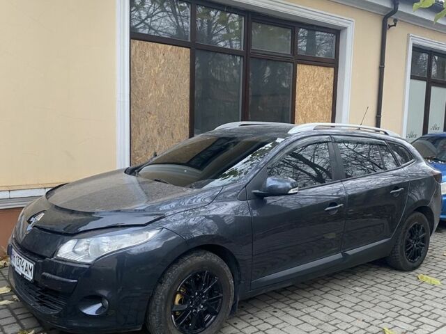 Серый Рено Меган, объемом двигателя 1.5 л и пробегом 310 тыс. км за 6000 $, фото 1 на Automoto.ua