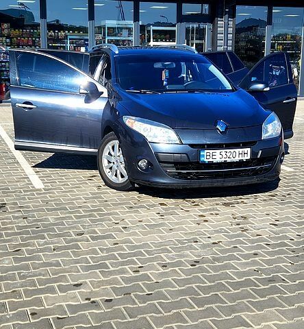 Сірий Рено Меган, об'ємом двигуна 1.5 л та пробігом 197 тис. км за 6777 $, фото 1 на Automoto.ua