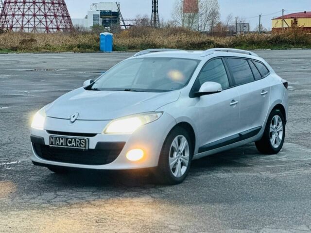 Сірий Рено Меган, об'ємом двигуна 1.5 л та пробігом 345 тис. км за 5999 $, фото 1 на Automoto.ua