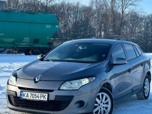 Серый Рено Меган, объемом двигателя 1.6 л и пробегом 268 тыс. км за 5500 $, фото 1 на Automoto.ua