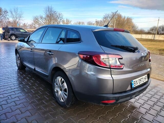 Серый Рено Меган, объемом двигателя 1.5 л и пробегом 259 тыс. км за 7600 $, фото 1 на Automoto.ua