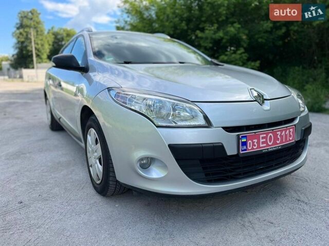 Серый Рено Меган, объемом двигателя 1.5 л и пробегом 183 тыс. км за 7700 $, фото 1 на Automoto.ua