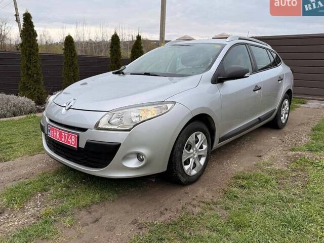 Серый Рено Меган, объемом двигателя 1.5 л и пробегом 208 тыс. км за 7299 $, фото 1 на Automoto.ua