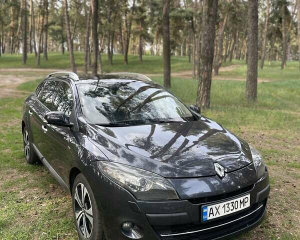 Сірий Рено Меган, об'ємом двигуна 1.4 л та пробігом 246 тис. км за 6900 $, фото 1 на Automoto.ua