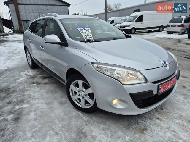 Серый Рено Меган, объемом двигателя 1.5 л и пробегом 232 тыс. км за 6650 $, фото 1 на Automoto.ua