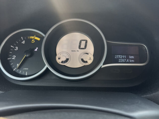 Сірий Рено Меган, об'ємом двигуна 1.5 л та пробігом 277 тис. км за 6500 $, фото 1 на Automoto.ua