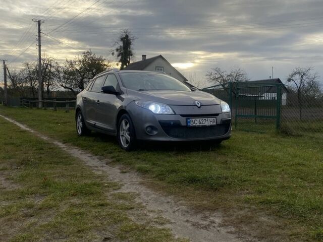 Серый Рено Меган, объемом двигателя 1.5 л и пробегом 220 тыс. км за 7400 $, фото 1 на Automoto.ua