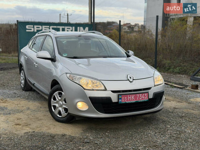 Серый Рено Меган, объемом двигателя 1.6 л и пробегом 177 тыс. км за 7250 $, фото 1 на Automoto.ua