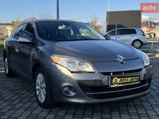 Сірий Рено Меган, об'ємом двигуна 1.46 л та пробігом 208 тис. км за 7800 $, фото 1 на Automoto.ua