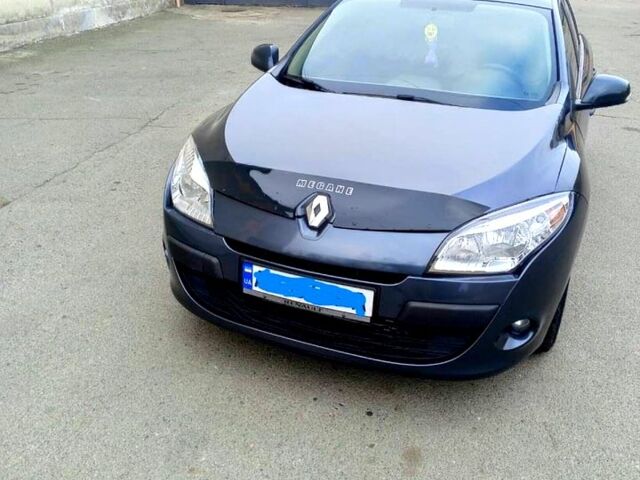 Сірий Рено Меган, об'ємом двигуна 1.5 л та пробігом 280 тис. км за 7800 $, фото 1 на Automoto.ua