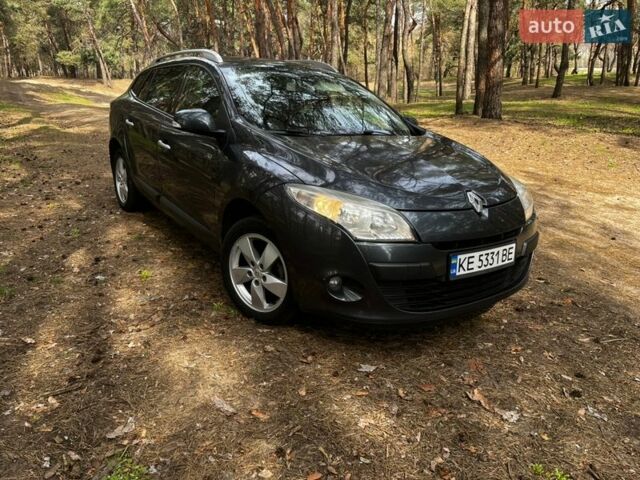 Сірий Рено Меган, об'ємом двигуна 1.5 л та пробігом 300 тис. км за 6000 $, фото 1 на Automoto.ua