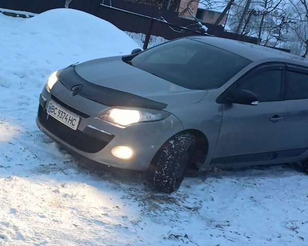 Серый Рено Меган, объемом двигателя 1.5 л и пробегом 297 тыс. км за 6400 $, фото 1 на Automoto.ua