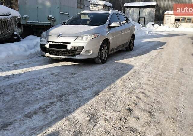 Серый Рено Меган, объемом двигателя 1.46 л и пробегом 207 тыс. км за 6500 $, фото 1 на Automoto.ua