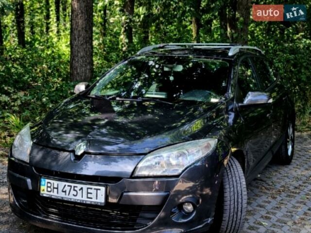 Серый Рено Меган, объемом двигателя 1.5 л и пробегом 386 тыс. км за 6300 $, фото 1 на Automoto.ua