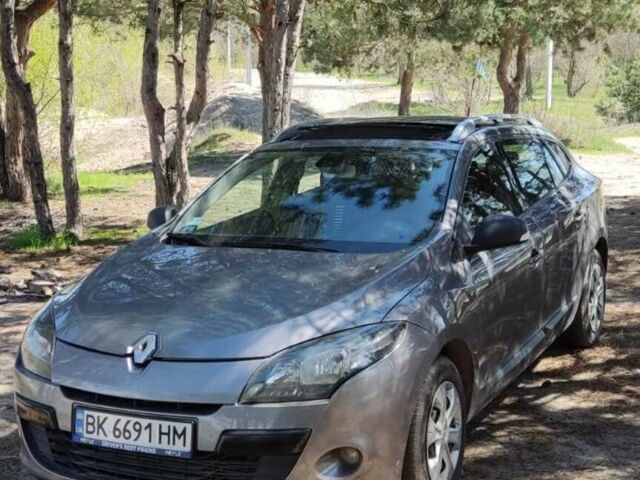 Сірий Рено Меган, об'ємом двигуна 1.5 л та пробігом 221 тис. км за 7500 $, фото 1 на Automoto.ua