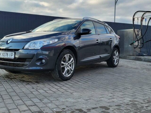 Сірий Рено Меган, об'ємом двигуна 1.4 л та пробігом 130 тис. км за 7700 $, фото 1 на Automoto.ua