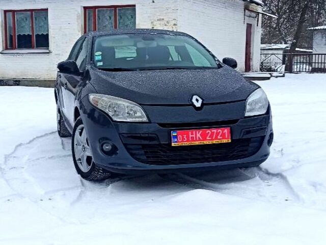 Сірий Рено Меган, об'ємом двигуна 1.5 л та пробігом 212 тис. км за 7700 $, фото 1 на Automoto.ua