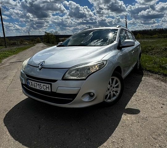 Серый Рено Меган, объемом двигателя 1.9 л и пробегом 283 тыс. км за 6000 $, фото 1 на Automoto.ua
