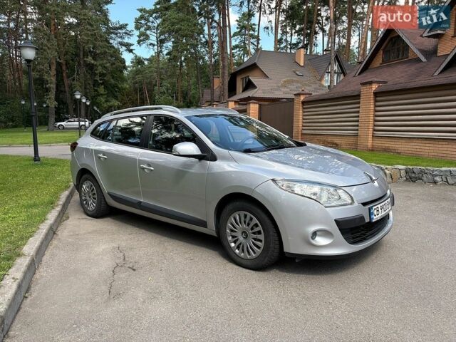 Сірий Рено Меган, об'ємом двигуна 1.5 л та пробігом 299 тис. км за 5999 $, фото 1 на Automoto.ua