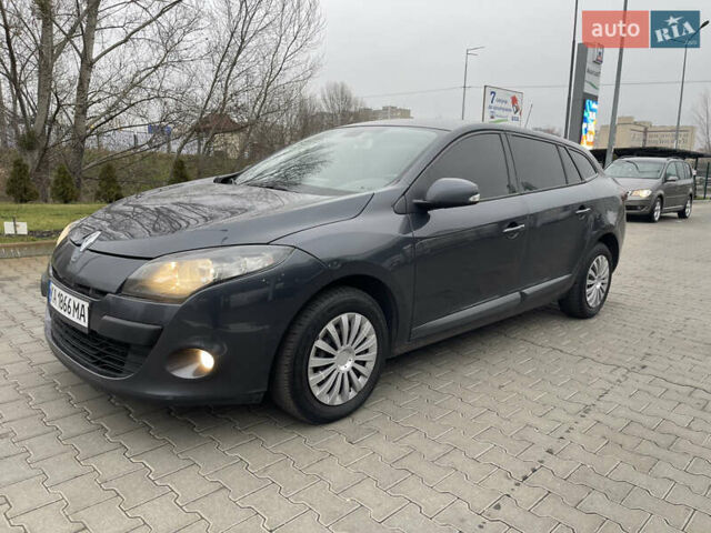 Серый Рено Меган, объемом двигателя 1.46 л и пробегом 350 тыс. км за 5850 $, фото 1 на Automoto.ua