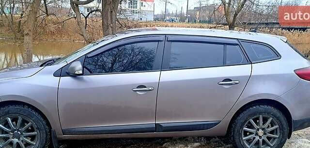 Серый Рено Меган, объемом двигателя 1.5 л и пробегом 378 тыс. км за 6000 $, фото 1 на Automoto.ua