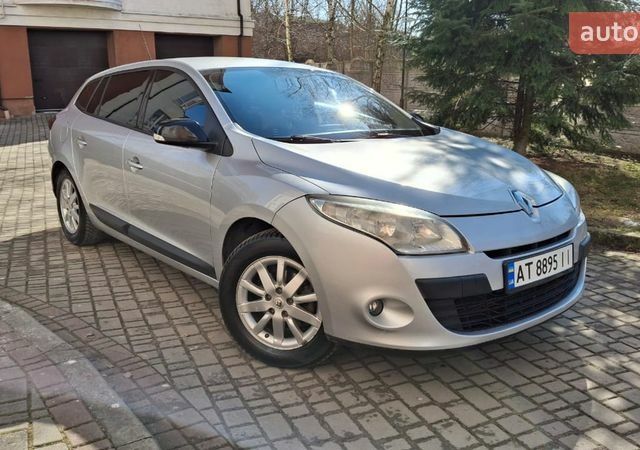 Серый Рено Меган, объемом двигателя 1.5 л и пробегом 254 тыс. км за 6700 $, фото 1 на Automoto.ua