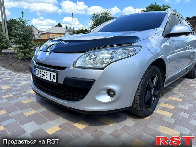 Сірий Рено Меган, об'ємом двигуна 1.5 л та пробігом 0 тис. км за 6850 $, фото 1 на Automoto.ua