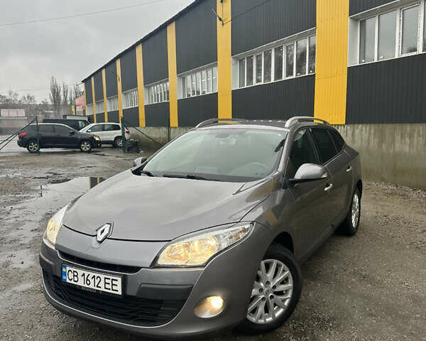 Сірий Рено Меган, об'ємом двигуна 1.87 л та пробігом 200 тис. км за 7700 $, фото 1 на Automoto.ua