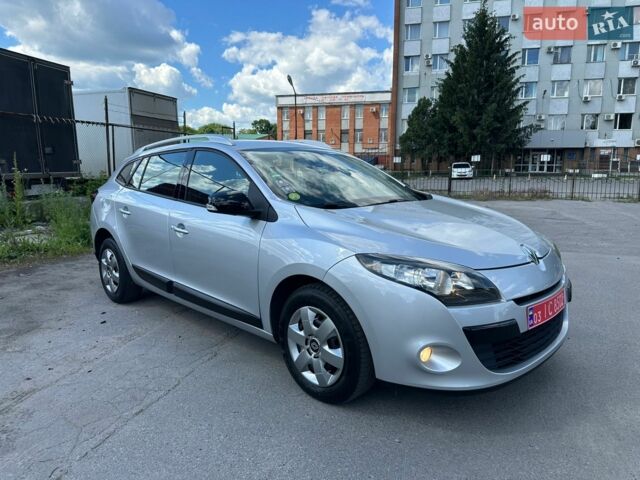 Сірий Рено Меган, об'ємом двигуна 1.5 л та пробігом 237 тис. км за 7700 $, фото 1 на Automoto.ua
