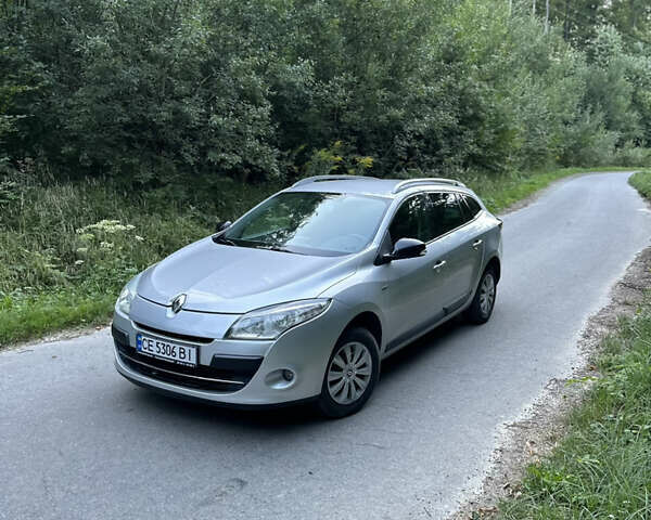Сірий Рено Меган, об'ємом двигуна 1.87 л та пробігом 268 тис. км за 7300 $, фото 1 на Automoto.ua
