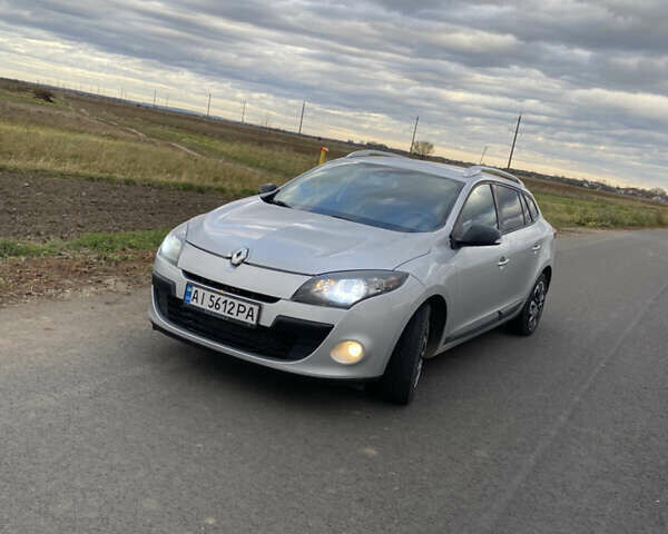 Сірий Рено Меган, об'ємом двигуна 1.5 л та пробігом 200 тис. км за 4950 $, фото 1 на Automoto.ua
