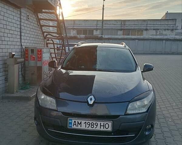 Серый Рено Меган, объемом двигателя 1.46 л и пробегом 307 тыс. км за 6800 $, фото 1 на Automoto.ua