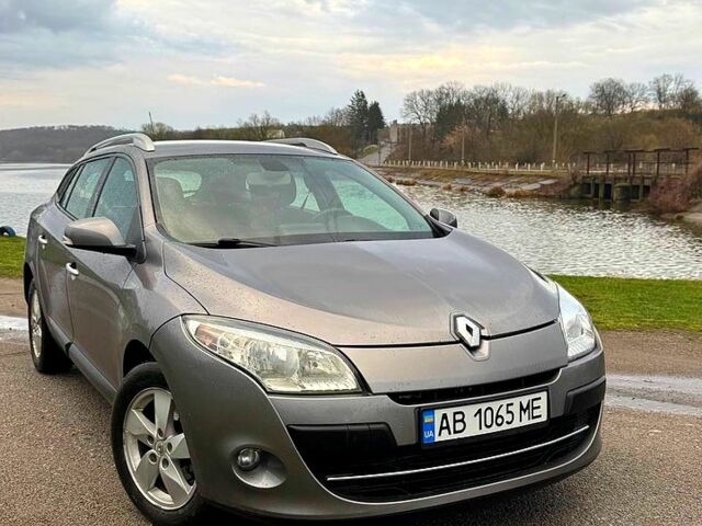 Сірий Рено Меган, об'ємом двигуна 1.5 л та пробігом 269 тис. км за 7300 $, фото 1 на Automoto.ua