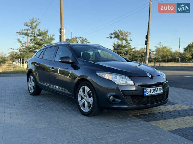 Сірий Рено Меган, об'ємом двигуна 1.4 л та пробігом 200 тис. км за 6800 $, фото 1 на Automoto.ua