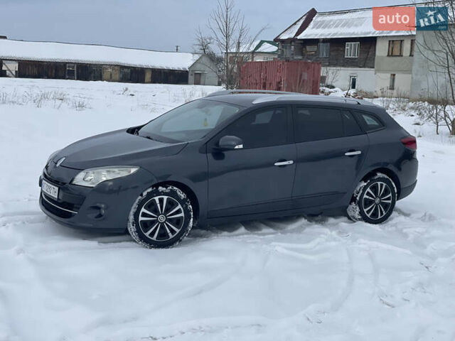 Сірий Рено Меган, об'ємом двигуна 1.5 л та пробігом 310 тис. км за 6800 $, фото 1 на Automoto.ua