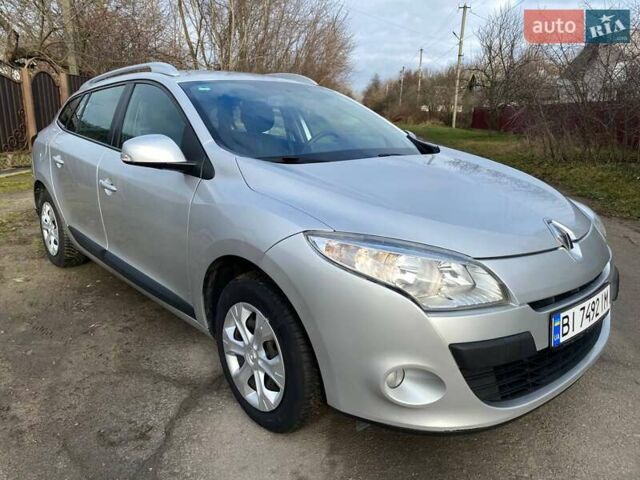 Серый Рено Меган, объемом двигателя 1.46 л и пробегом 232 тыс. км за 7600 $, фото 1 на Automoto.ua