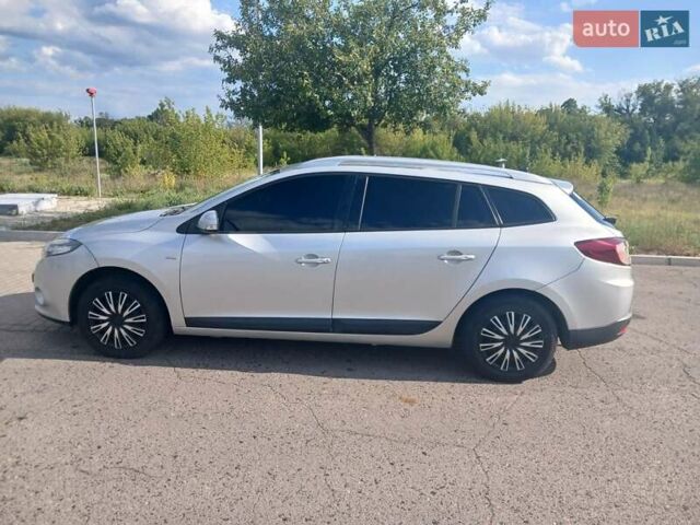 Серый Рено Меган, объемом двигателя 1.6 л и пробегом 250 тыс. км за 6450 $, фото 1 на Automoto.ua