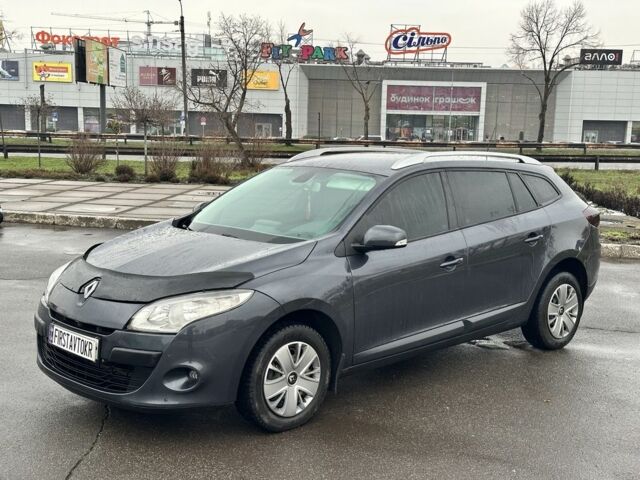 Сірий Рено Меган, об'ємом двигуна 1.5 л та пробігом 248 тис. км за 6800 $, фото 1 на Automoto.ua