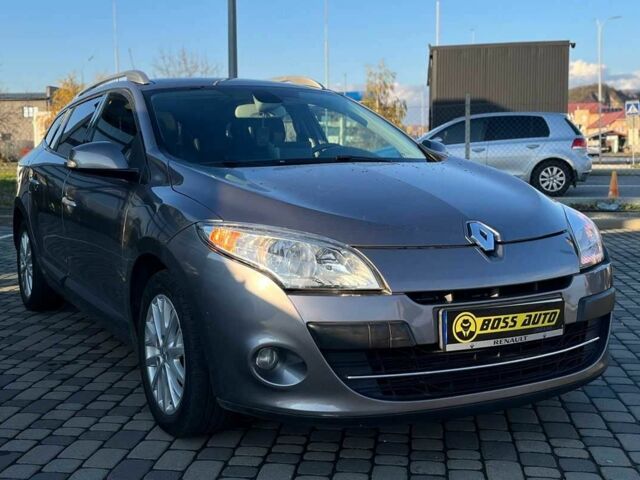 Серый Рено Меган, объемом двигателя 1.5 л и пробегом 208 тыс. км за 7800 $, фото 1 на Automoto.ua
