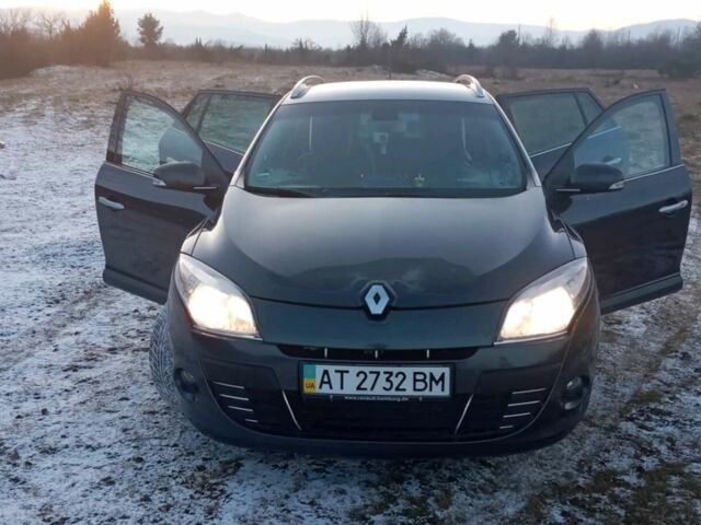 Сірий Рено Меган, об'ємом двигуна 1.5 л та пробігом 249 тис. км за 7100 $, фото 1 на Automoto.ua
